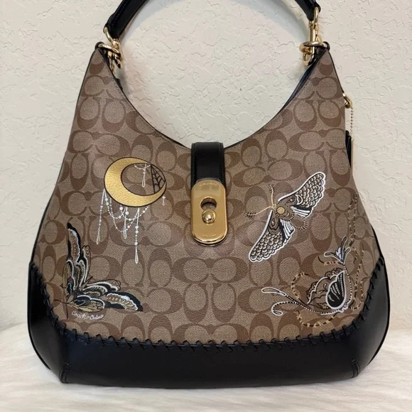 Coach Large Amber Hobo In Signature Canvas with Chelsea Animation and Whipstitch - Picture 2 of 12